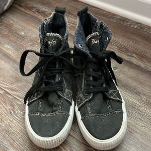 Women’s Blow Fish Sneaker